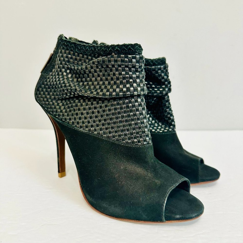NWOT SCHUTZ PEEP TOE WOVEN SUEDE LEATHER ANKLE STILETO HIGH HEELS BOOTIE BLACK